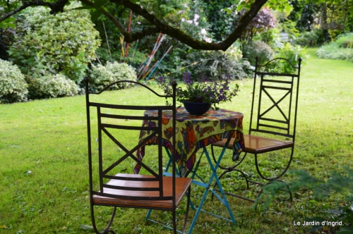 fin mai jardin 073.JPG